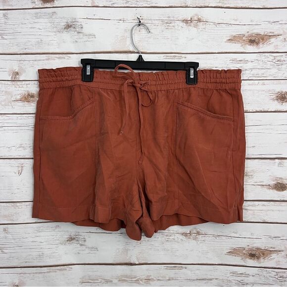Loft Orange Pull On Lacy Pocket Shorts NWT - Picture 1 of 4